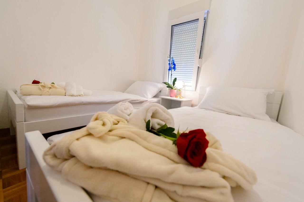 Apartment Ana 4+2 Makarska Esterno foto